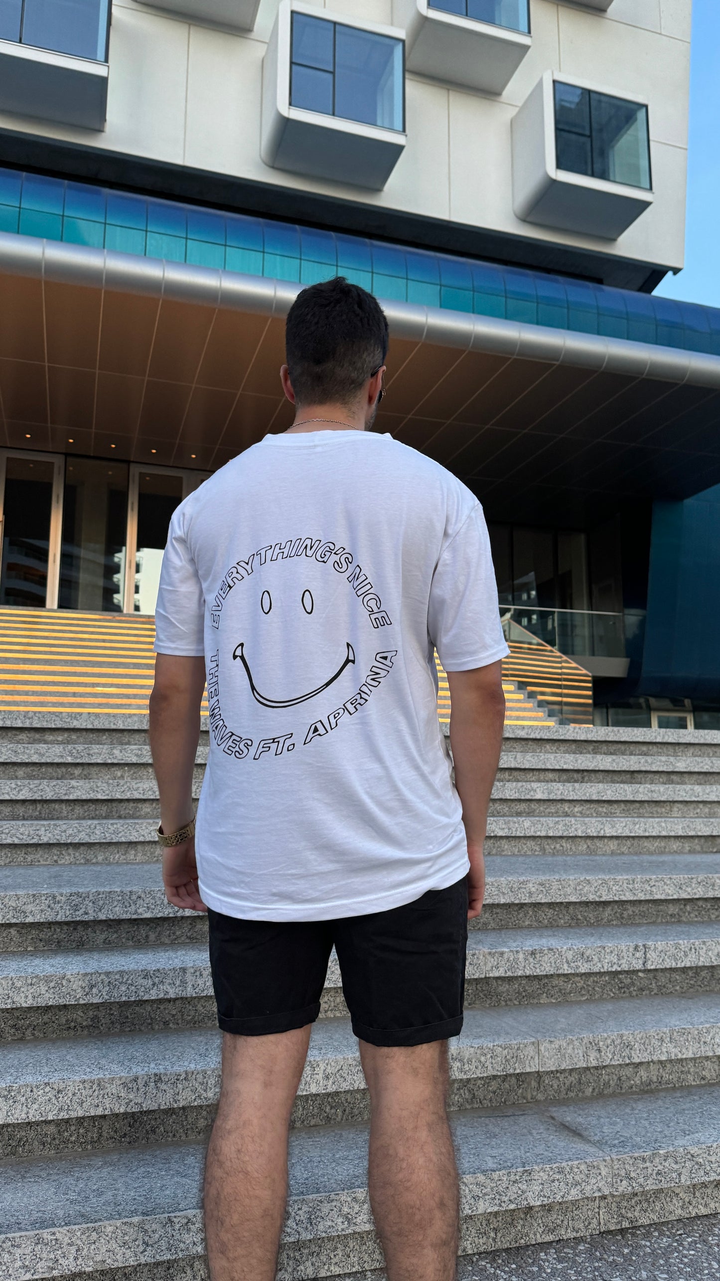 Remera The Waves ft Aprina