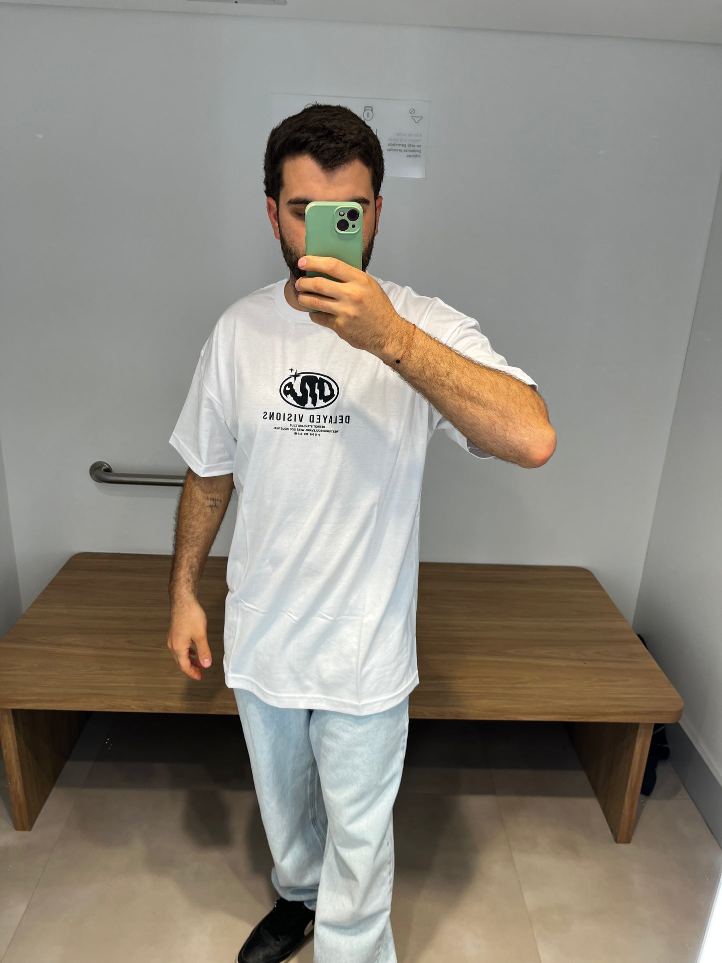 Remera Delayed over blanca 016