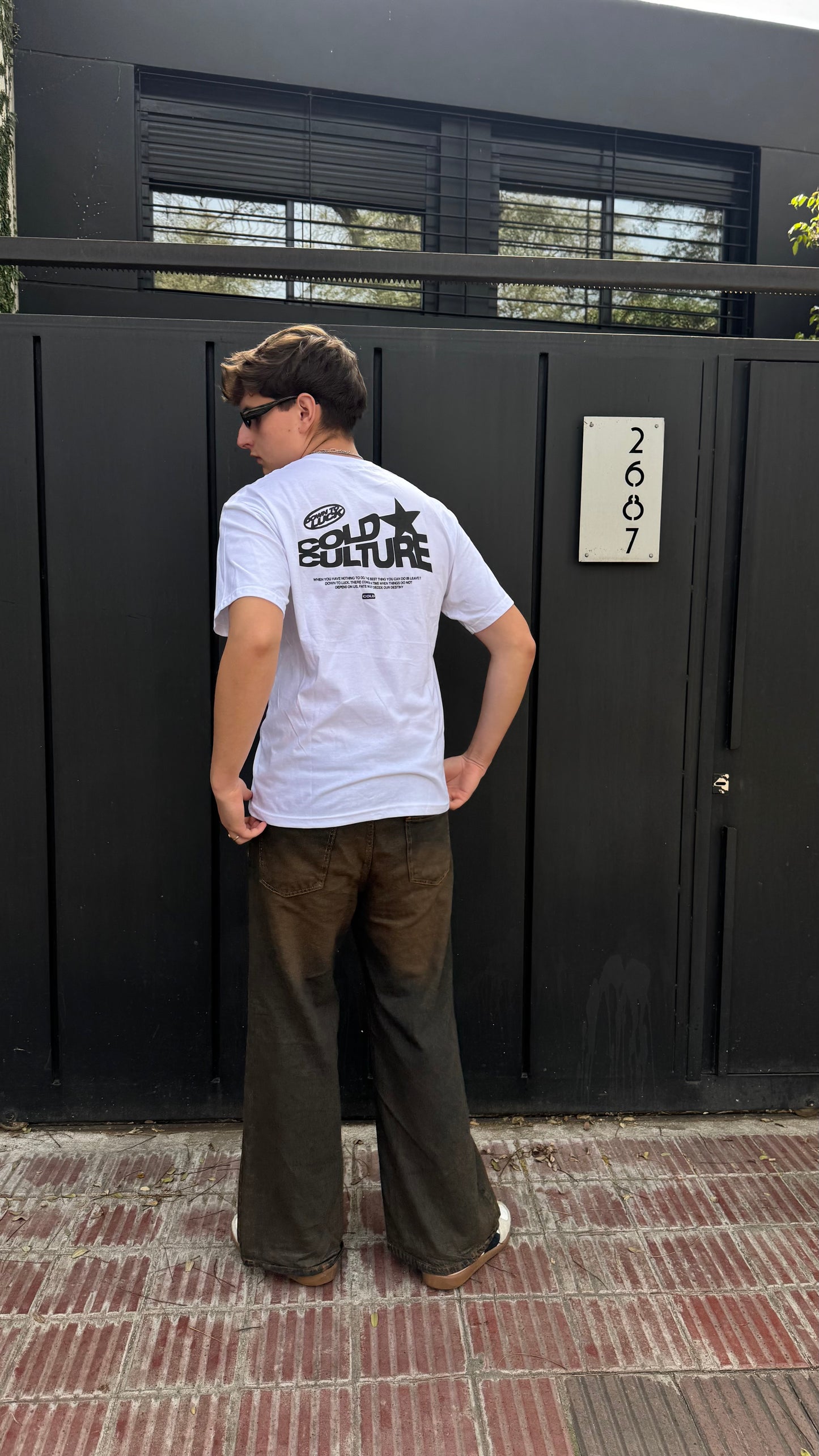 Remera Culture  blanco 034