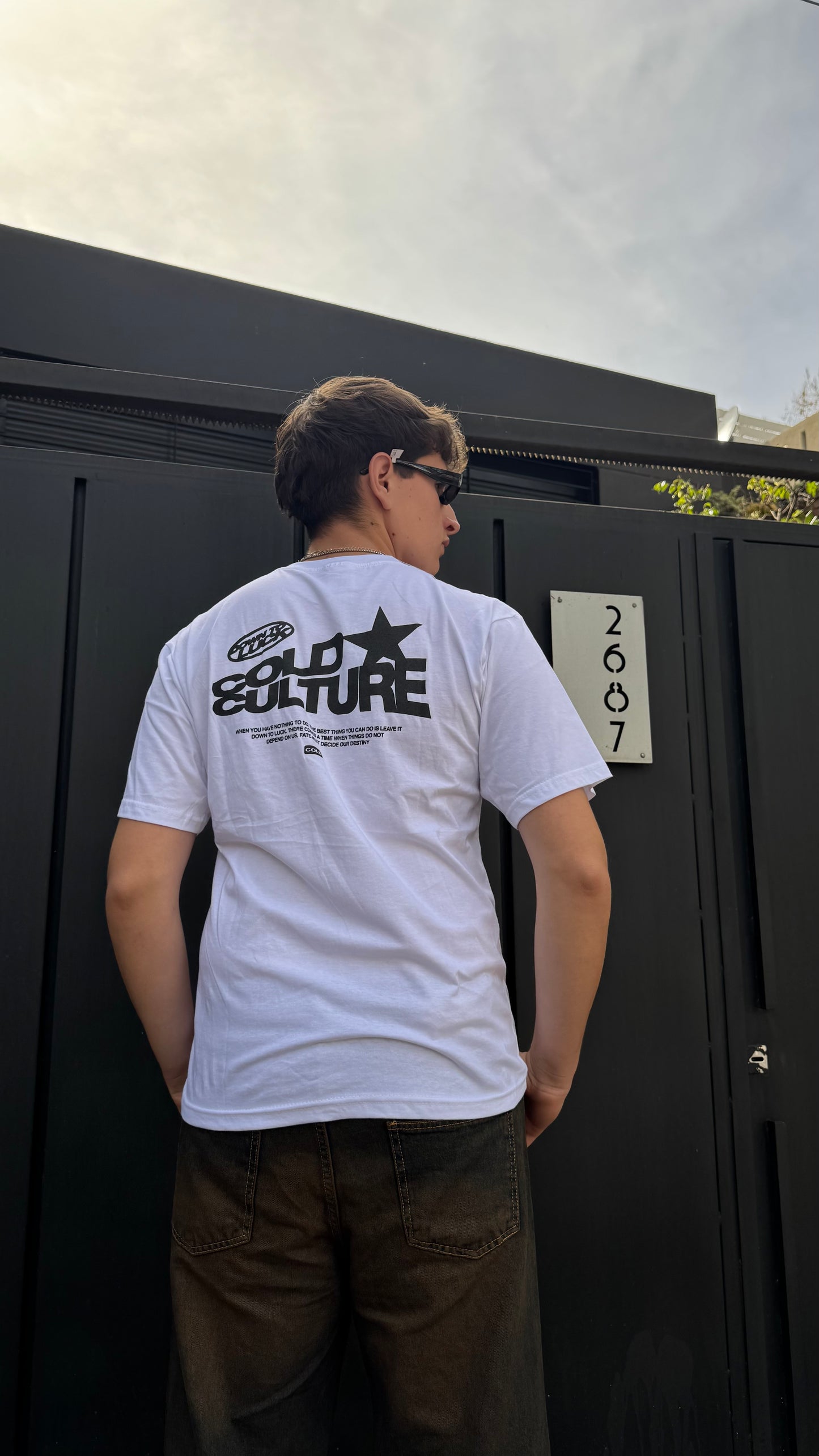 Remera Culture  blanco 034