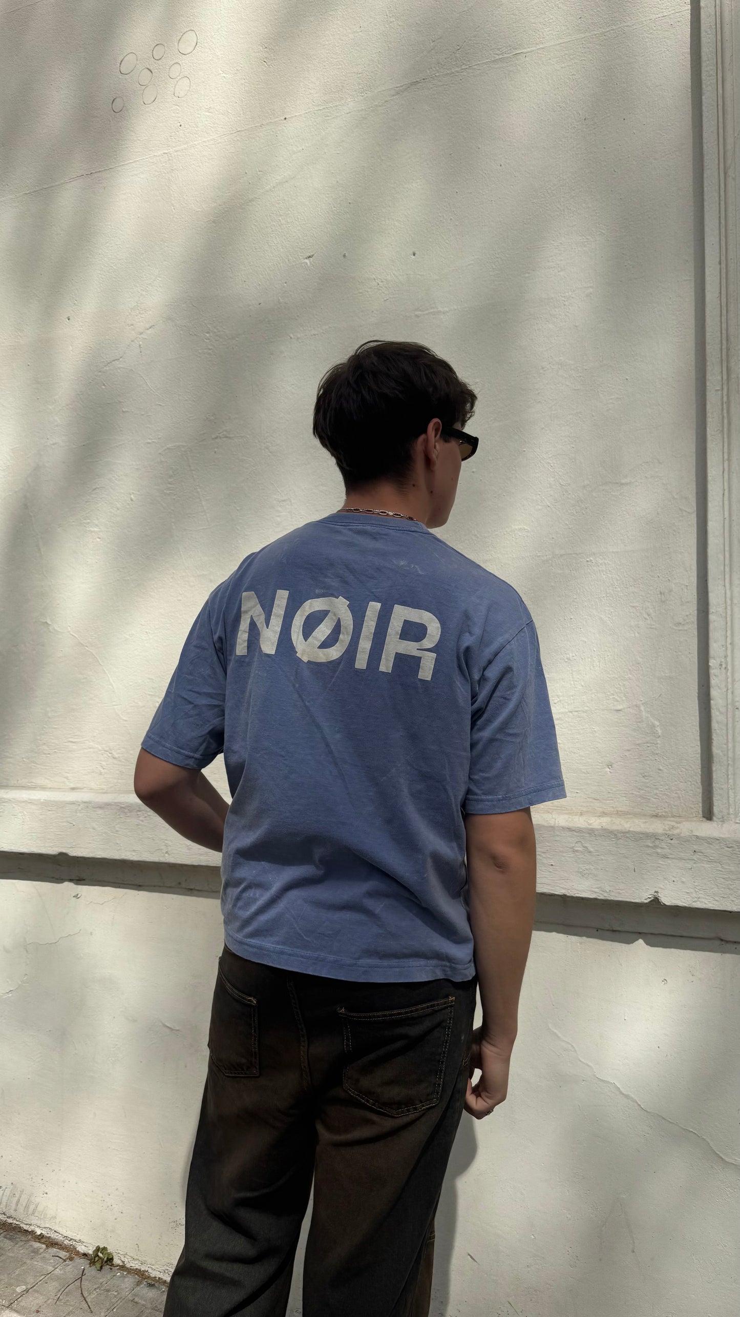Remera noir boxi